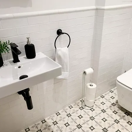 Royal Castle View Apartment *